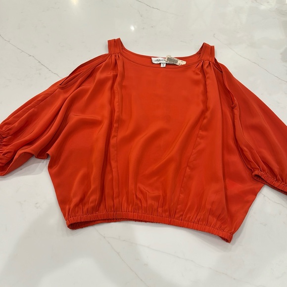 Fifteen-twenty cold shoulder blouse - Picture 1 of 8